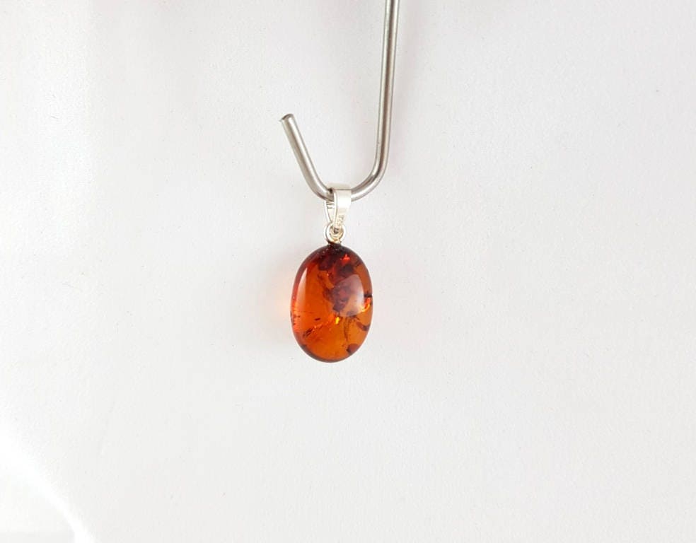 Natural Amber Pendant, Oval Smooth Pendant 925 Silver Loop. Fossil Pendant. | P-3 von gomesgems