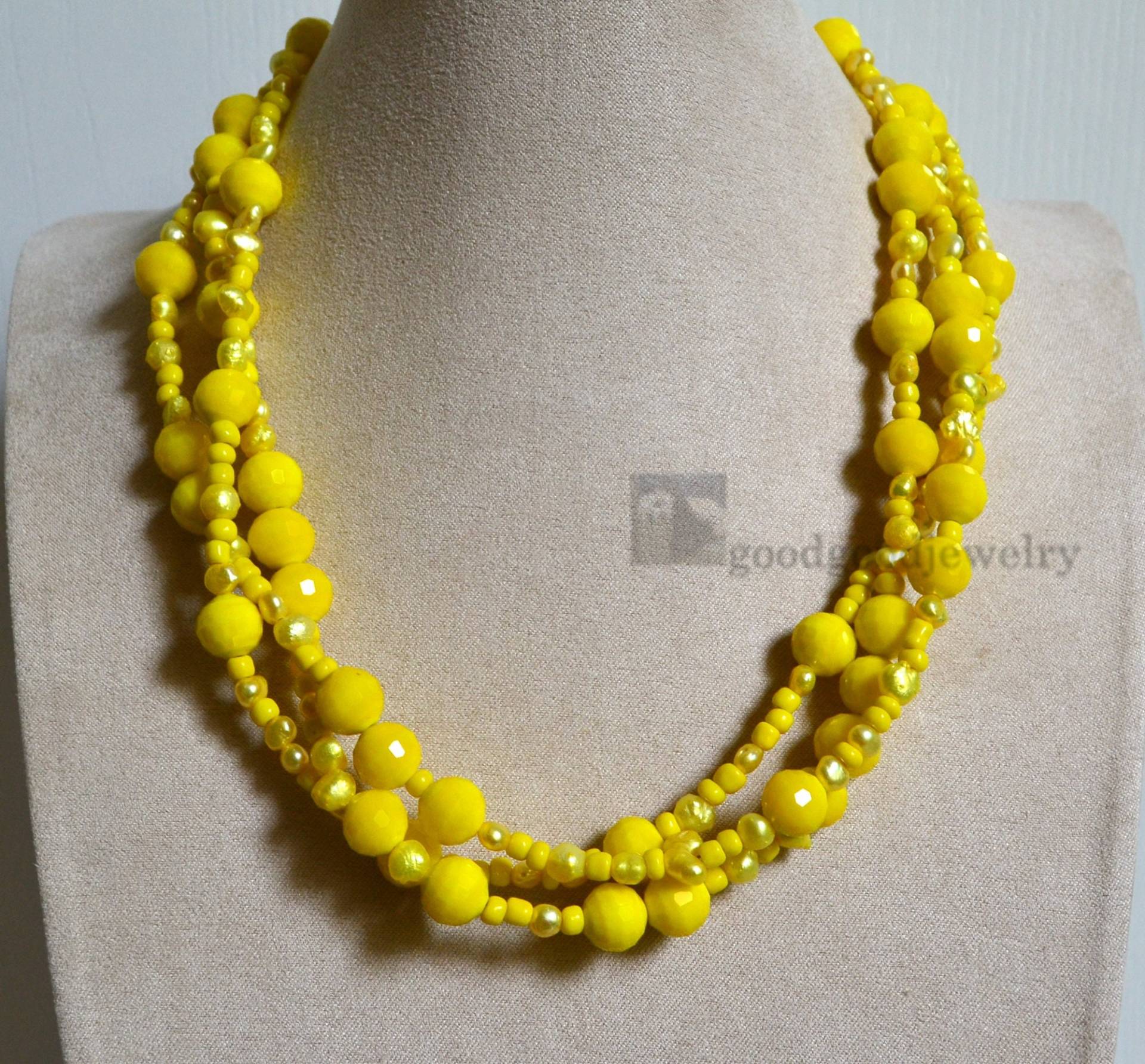 Gelbe Perlenkette, Süßwasserperlen Und Kristallhalskette, Gelbe Perlenhalskette, Hochzeitsschmuck, Statement-Halskette, Perlen von goodgoodjewelry