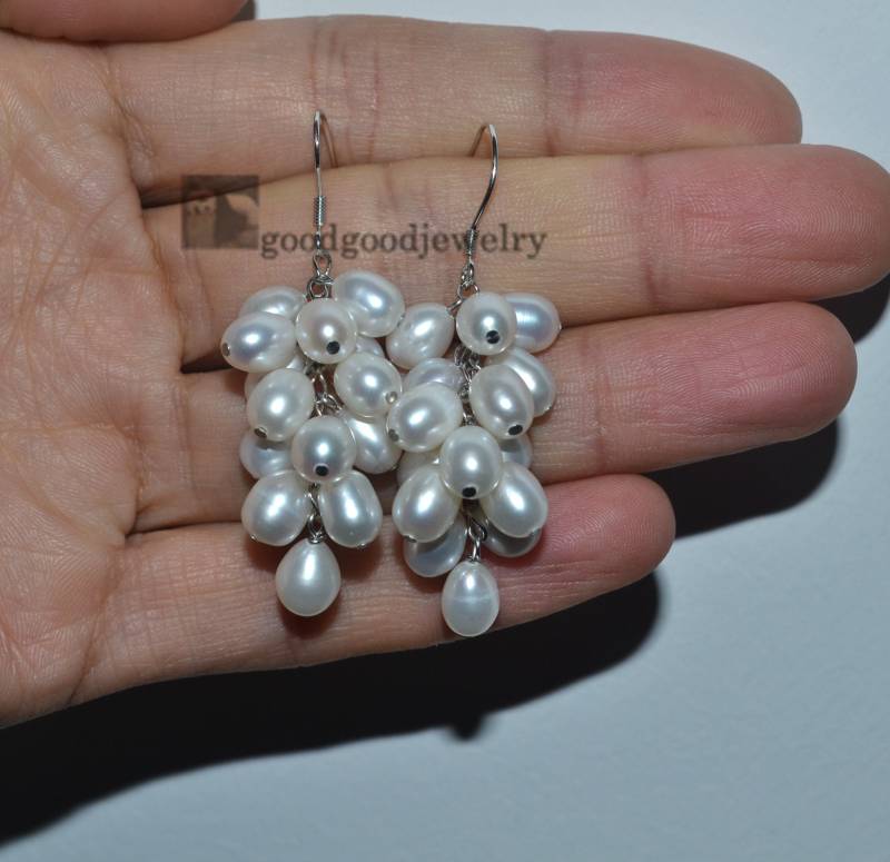 Perle Cluster Ohrringe, Hohe Qualität, Baumeln Perlenohrringe, Hochzeit Ohrring, Weiße Süßwasserperlenohrringe, Frauen Ohrringe von goodgoodjewelry