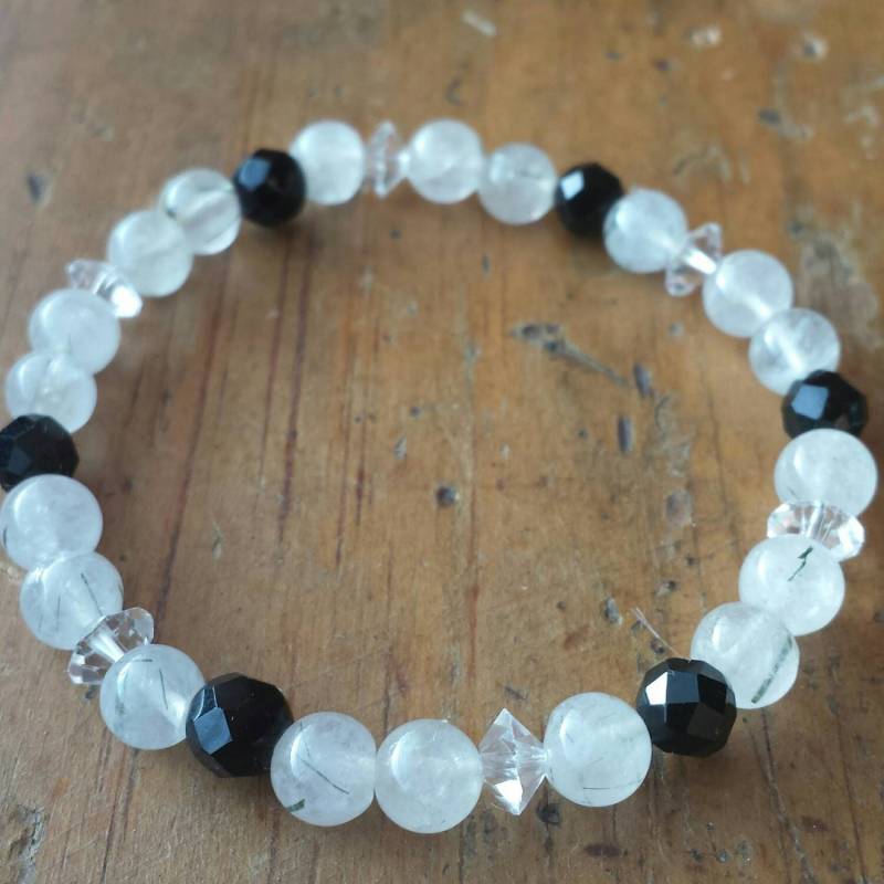 Rutilquarz Und Swarovski Kristall Perlen Stretch Stacking Armband, Glücksarmband, Glücksspiel, Quarz Schmuck, Schmuck von goodkarmanyc