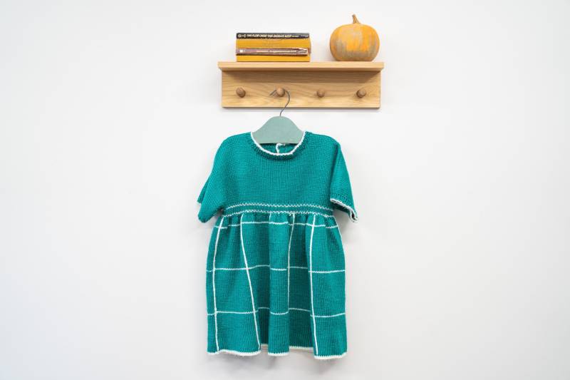 Vintage Handgestricktes Kleid Für Kleine Mädchen | 4T von goodnightnobodyvntg