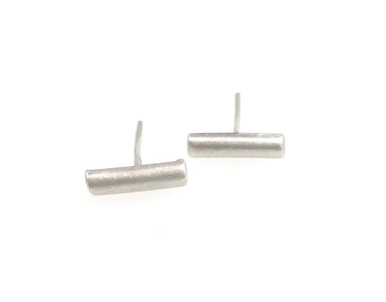 Einfach Draht Ohrstecker Einfach Draht Ohrstecker von gracehoganjewelry