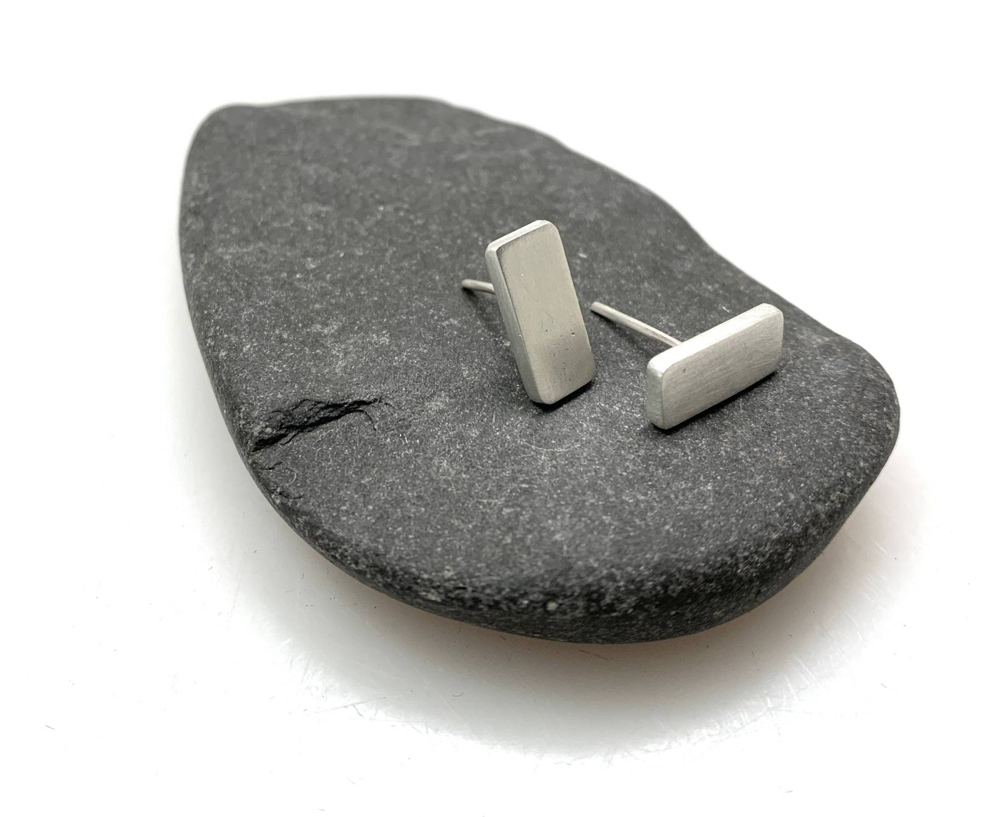 Heitere Ohrstecker Heitere Ohrstecker von gracehoganjewelry