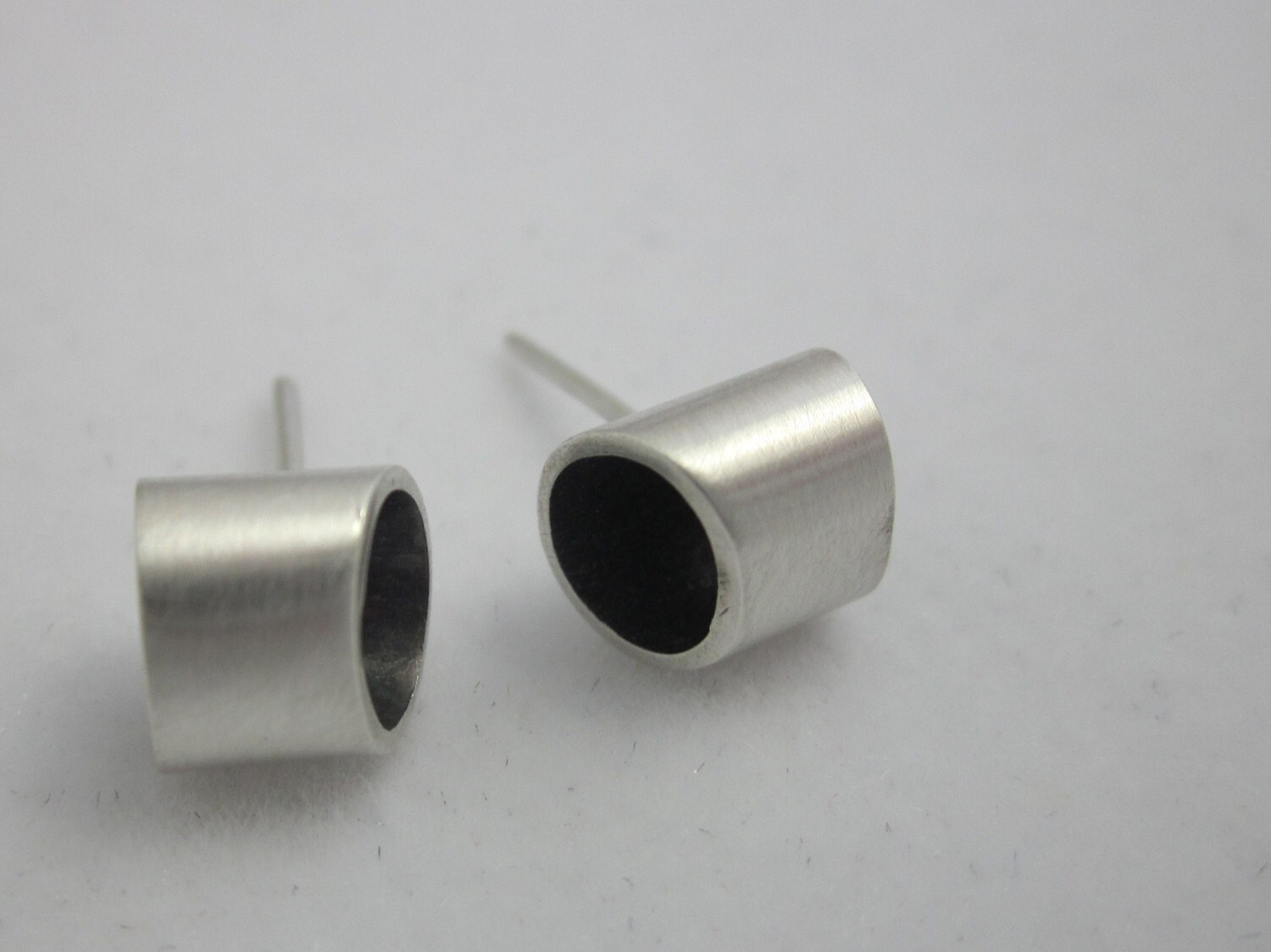 Reißlocken Ohrstecker Reißlocken Ohrstecker von gracehoganjewelry