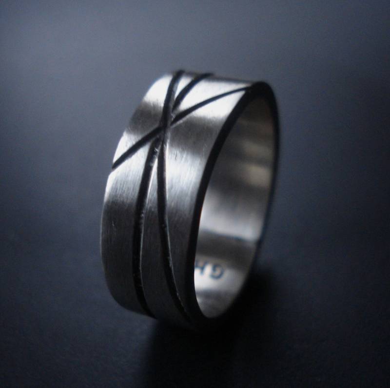 Unendlichkeitsring von gracehoganjewelry