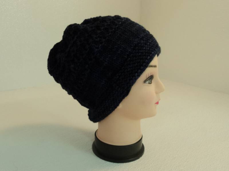 Handgefertigte Beanie Mütze Dunkelblau Strukturiert Slouchy Baby Merino Wolle Weiblichen Erwachsenen Handgefertigte Beanie Mütze Dunkelblau Strukturiert Slouchy Baby Merino Wolle Weiblichen Erwachsenen von grammysfuzzies