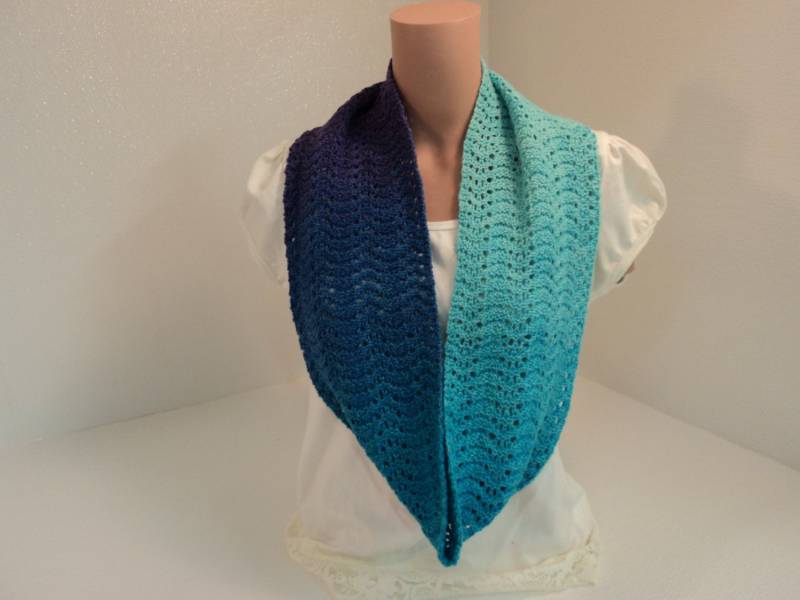 Handgefertigte Wrap Kutte Petrol/Blau Lila Spitze Ombre 100 % Wolle Weiblichen Erwachsenen von grammysfuzzies