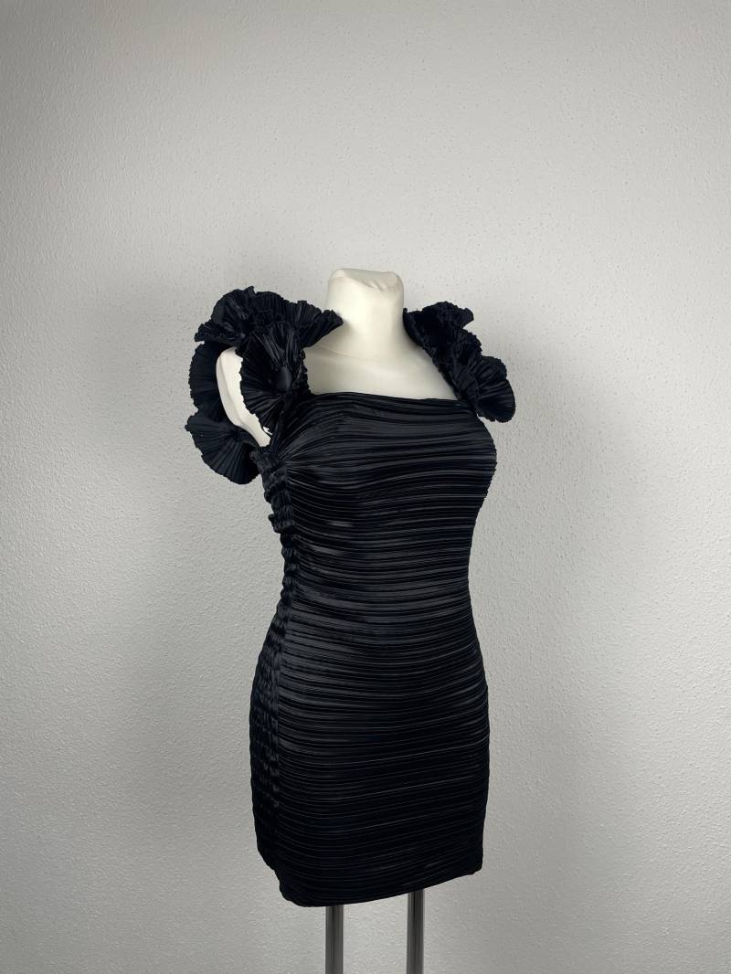 Vintage Mini Kleid - Statement Schultern Schwarz von grapesvintageCH