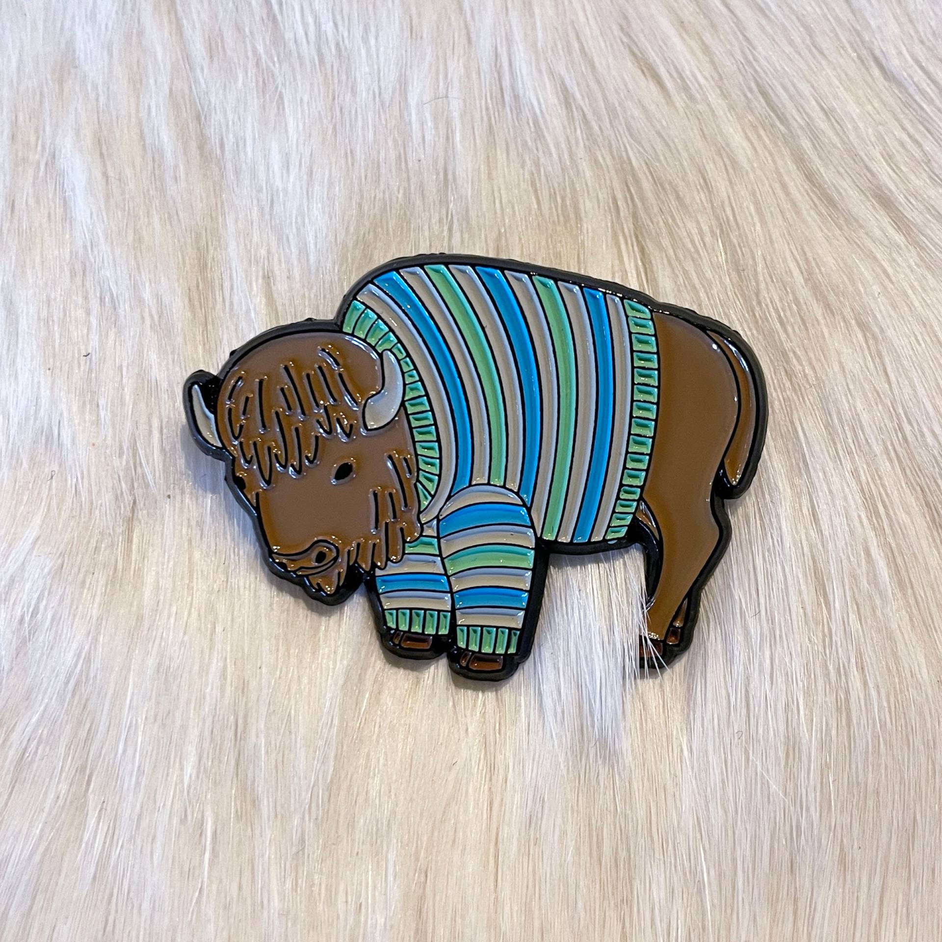 Buffalo Sweater Emaille Pin Buffalo Sweater Emaille Pin von greenbirdpress