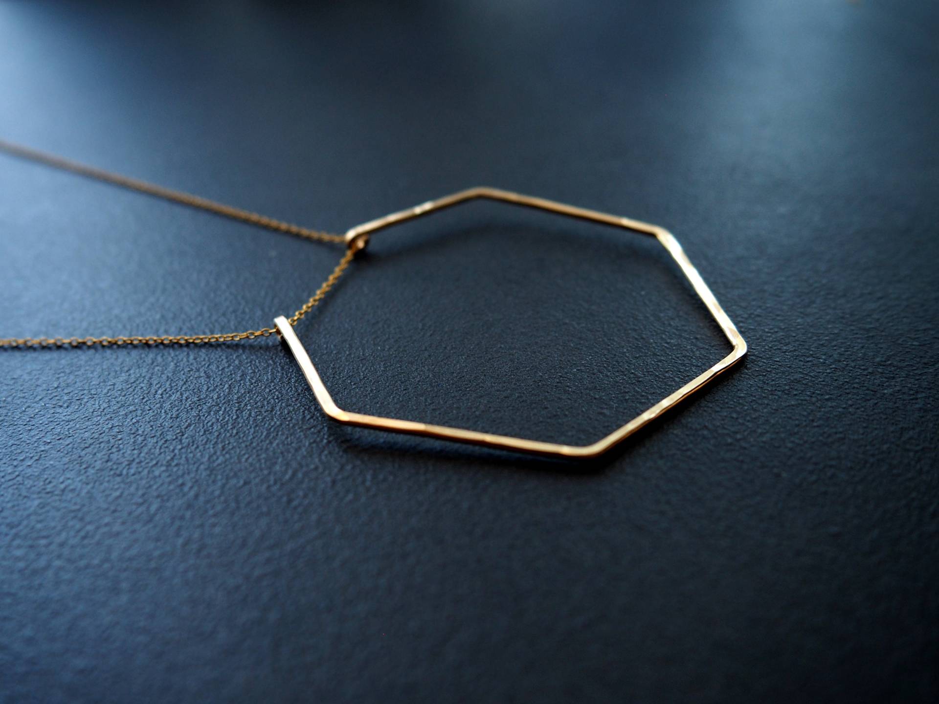 Heptagon Halskette Heptagon Halskette von greentealeavesdesign