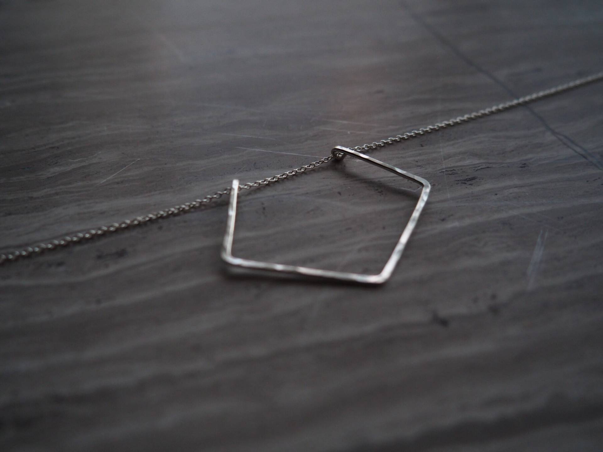 Kleine Diamant Halskette Kleine Diamant Halskette von greentealeavesdesign