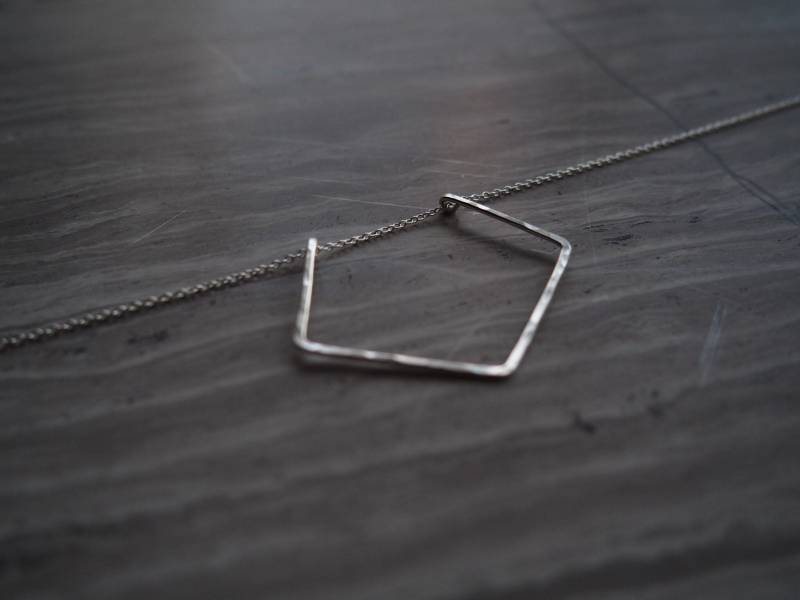 Kleine Diamant Halskette Kleine Diamant Halskette von greentealeavesdesign