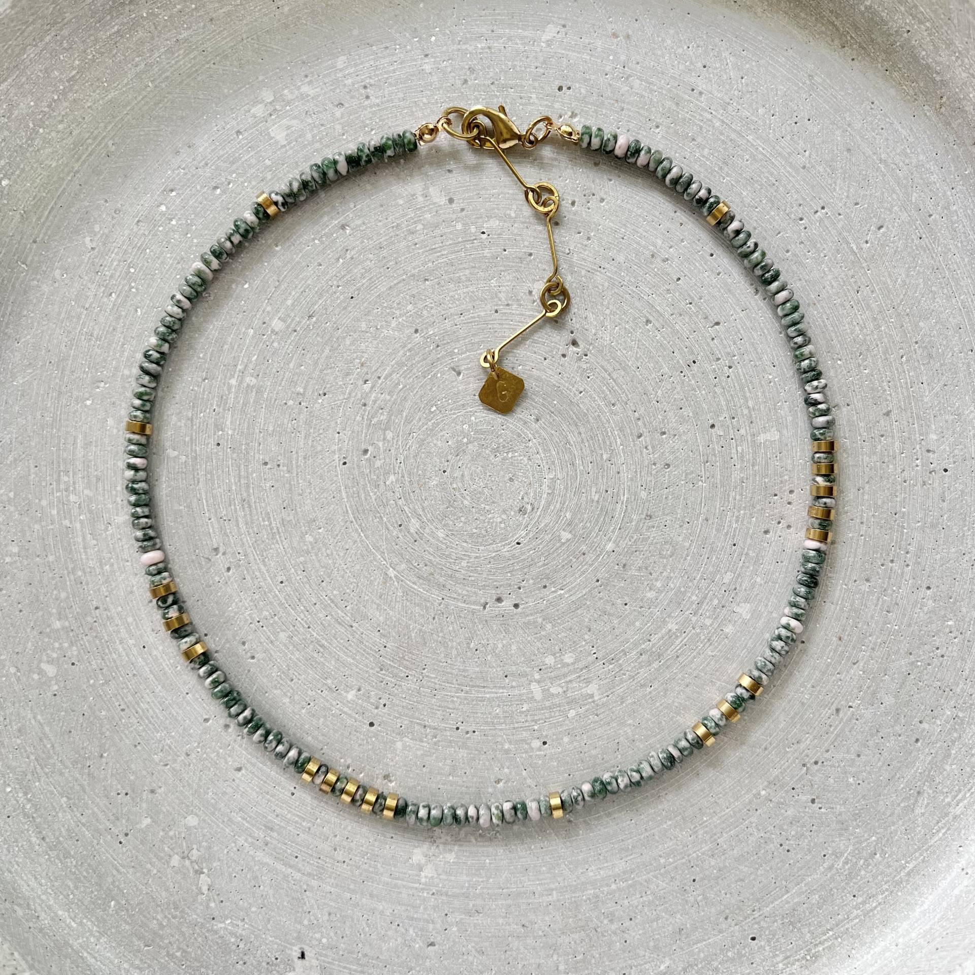 Kurze Halskette Mit Grün Geflecktem Jaspis, Handgemachter Naturstein Schmuck, Anpassbare Länge Kurze Halskette Mit Grün Geflecktem Jaspis, Handgemachter Naturstein Schmuck, Anpassbare Länge von gudbling
