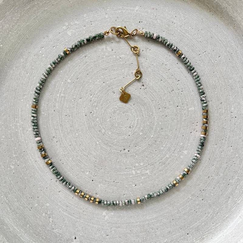 Kurze Halskette Mit Grün Geflecktem Jaspis, Handgemachter Naturstein Schmuck, Anpassbare Länge Kurze Halskette Mit Grün Geflecktem Jaspis, Handgemachter Naturstein Schmuck, Anpassbare Länge von gudbling