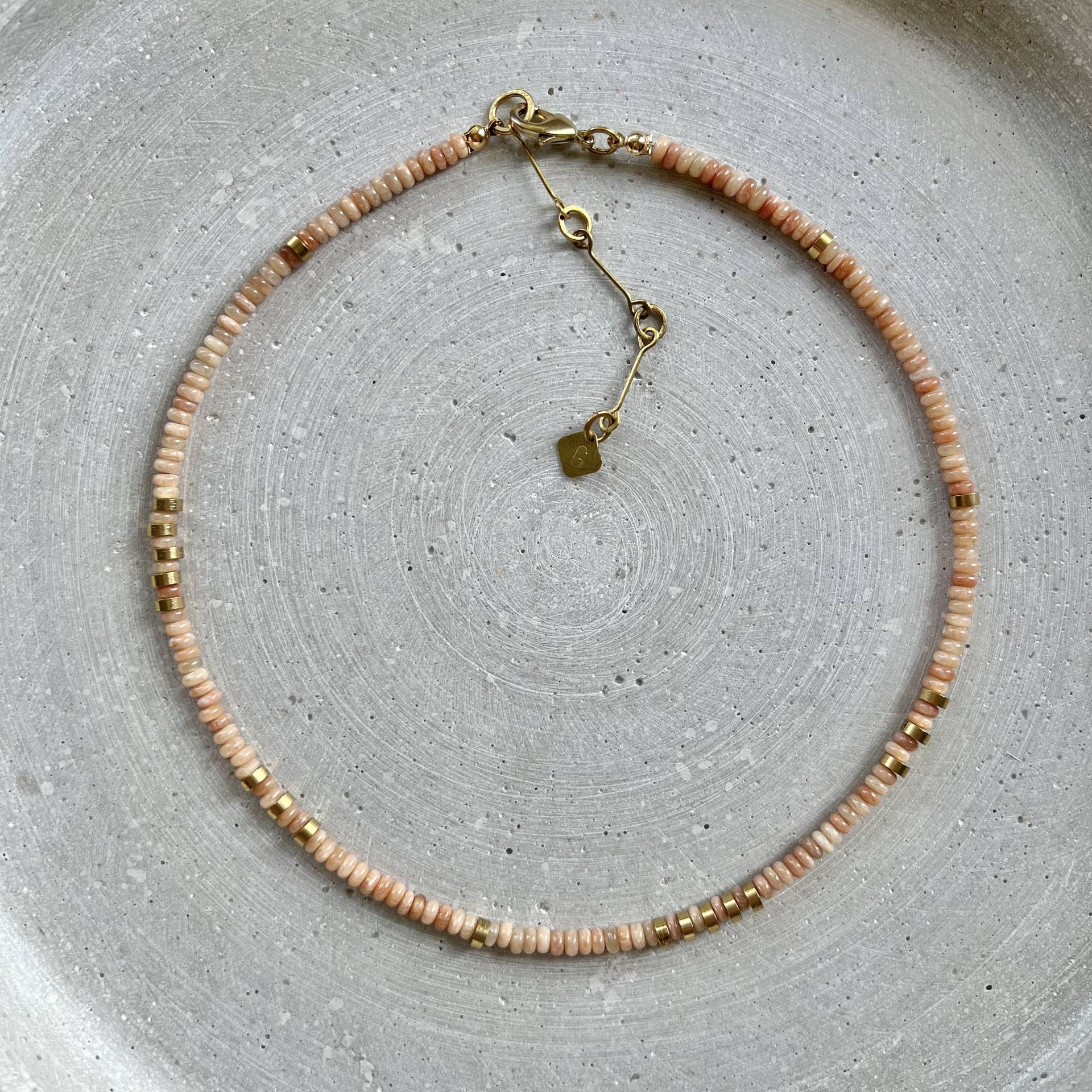 Sunstone Perlen Kette, Sonnenstein Schmuck, Kurze Halskette Mit Naturstein Sunstone Perlen Kette, Sonnenstein Schmuck, Kurze Halskette Mit Naturstein von gudbling