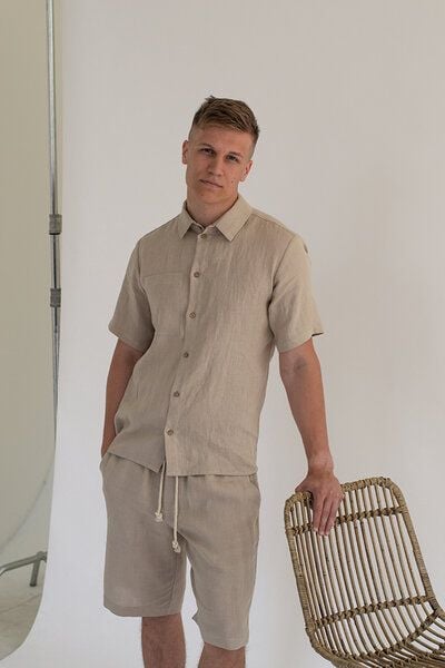 gust. Herren Leinenshorts - Linen loose shorts - 100% Bio-Leinen von gust.