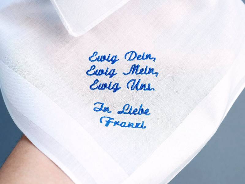 Geschenk Bräutigam, Personalisiertes Taschentuch Hochzeit, Besticktes Einstecktuch Weiß Blau, Ewig Dein, Mein Geschenk Bräutigam, Personalisiertes Taschentuch Hochzeit, Besticktes Einstecktuch Weiß Blau, Ewig Dein, Mein von habseligkeiten