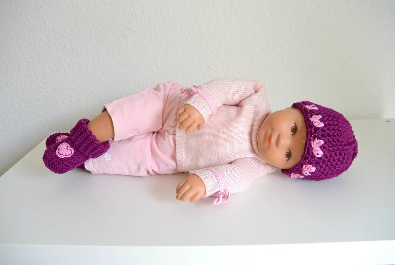 Babyset 0-1 Monate Mütze Und Stiefel Babyset 0-1 Monate Mütze Und Stiefel von haekelliebeisadora