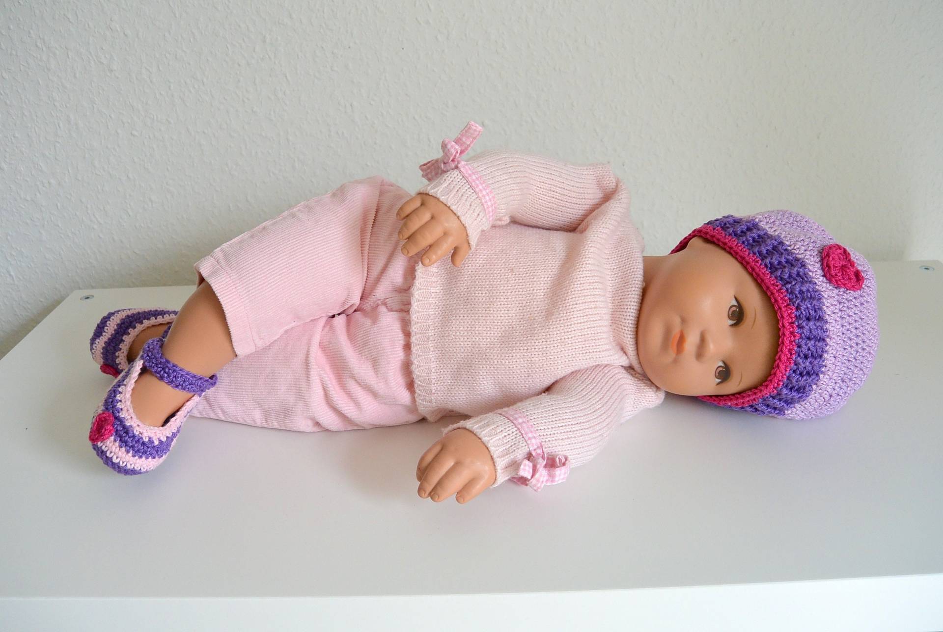 Babyset 0-3 Monate Mütze Und Ballerinas Babyset 0-3 Monate Mütze Und Ballerinas von haekelliebeisadora