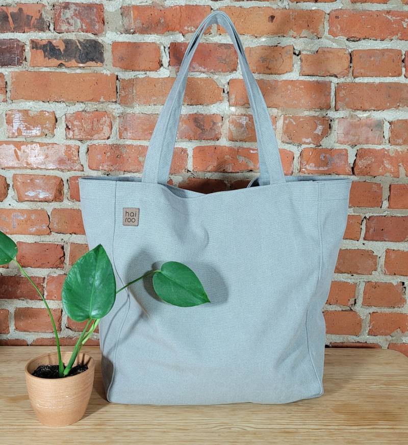 Große Graue Schultertasche Mit Reißverschluss, Unisex Vegane Handtasche von hairoo
