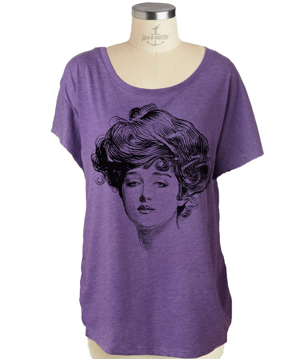 Damen Gilbert Girl T Shirt - Dolman Ärmel Slouchy Off The Shoulder Shirt | Viele Farbauswahl Sm, Med, Lg, Xl, Xxl Skip N Whistle von handjobdesign