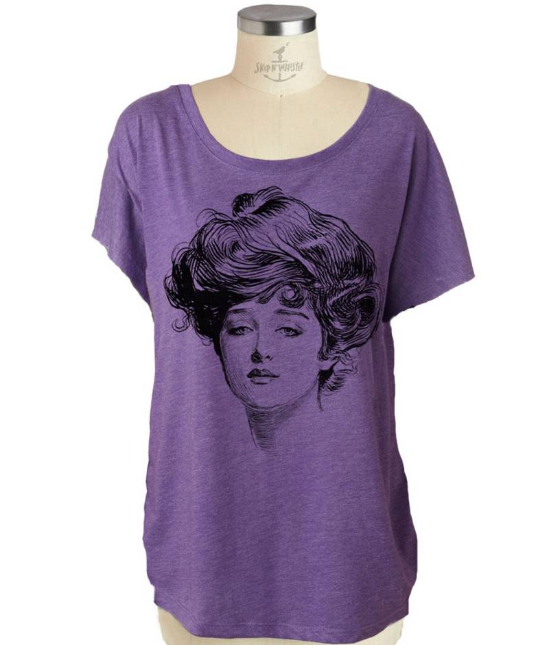 Damen Gilbert Girl T Shirt - Dolman Ärmel Slouchy Off The Shoulder Shirt | Viele Farbauswahl Sm, Med, Lg, Xl, Xxl Skip N Whistle von handjobdesign