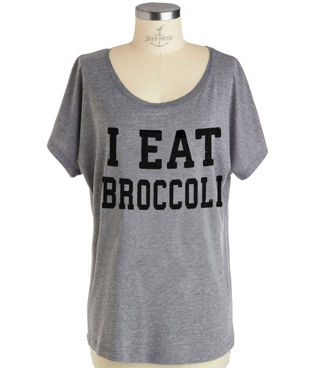 Damen I Eat Broccoli T-Shirt - Dolman Ärmel Slouchy Off The Shoulder Shirt | Viele Farbauswahl Sm, Med, Lg, Xl, Xxl von handjobdesign