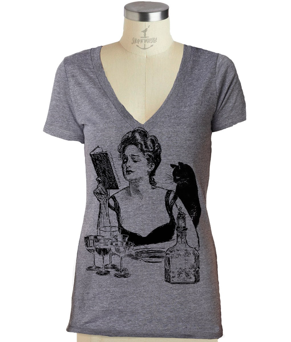 Frau Mit Katze V Ausschnitt T-Shirt Damen Tri Blend Stoff Tshirt von handjobdesign