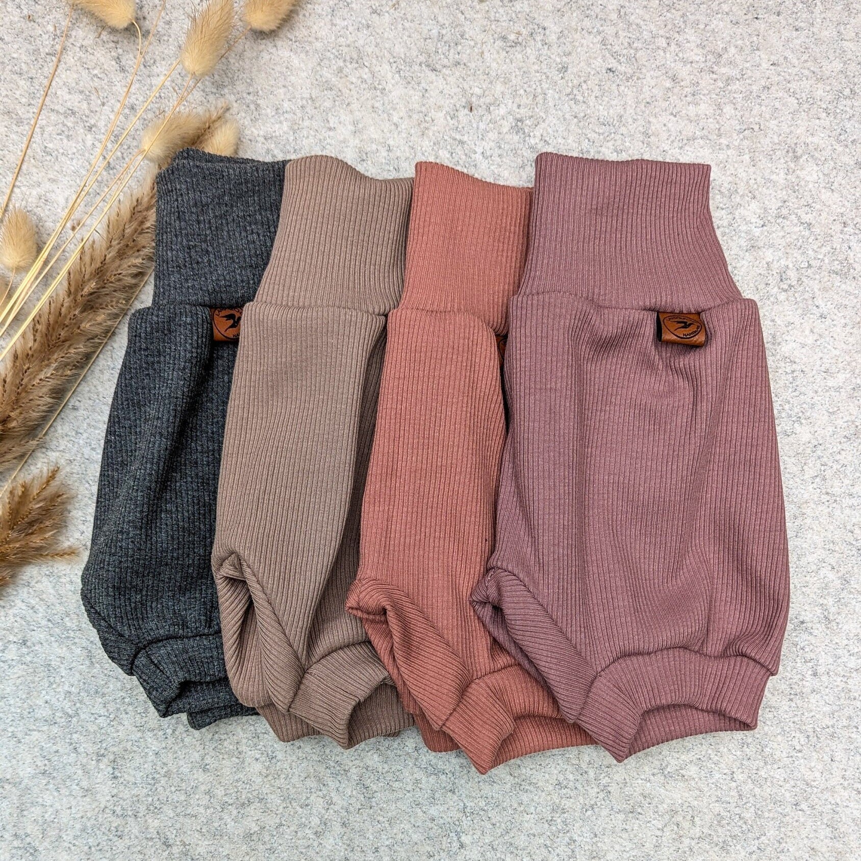 Kurze Pumphose Baby/Sommerhosen/Jersey/Rib Jersey/Kinderhosen/Baby/Bequem/Bummies/Viel Bewegungsfreiheit/Super Kombinierbar/Geschenk/Taufe von handmadeLamprecht