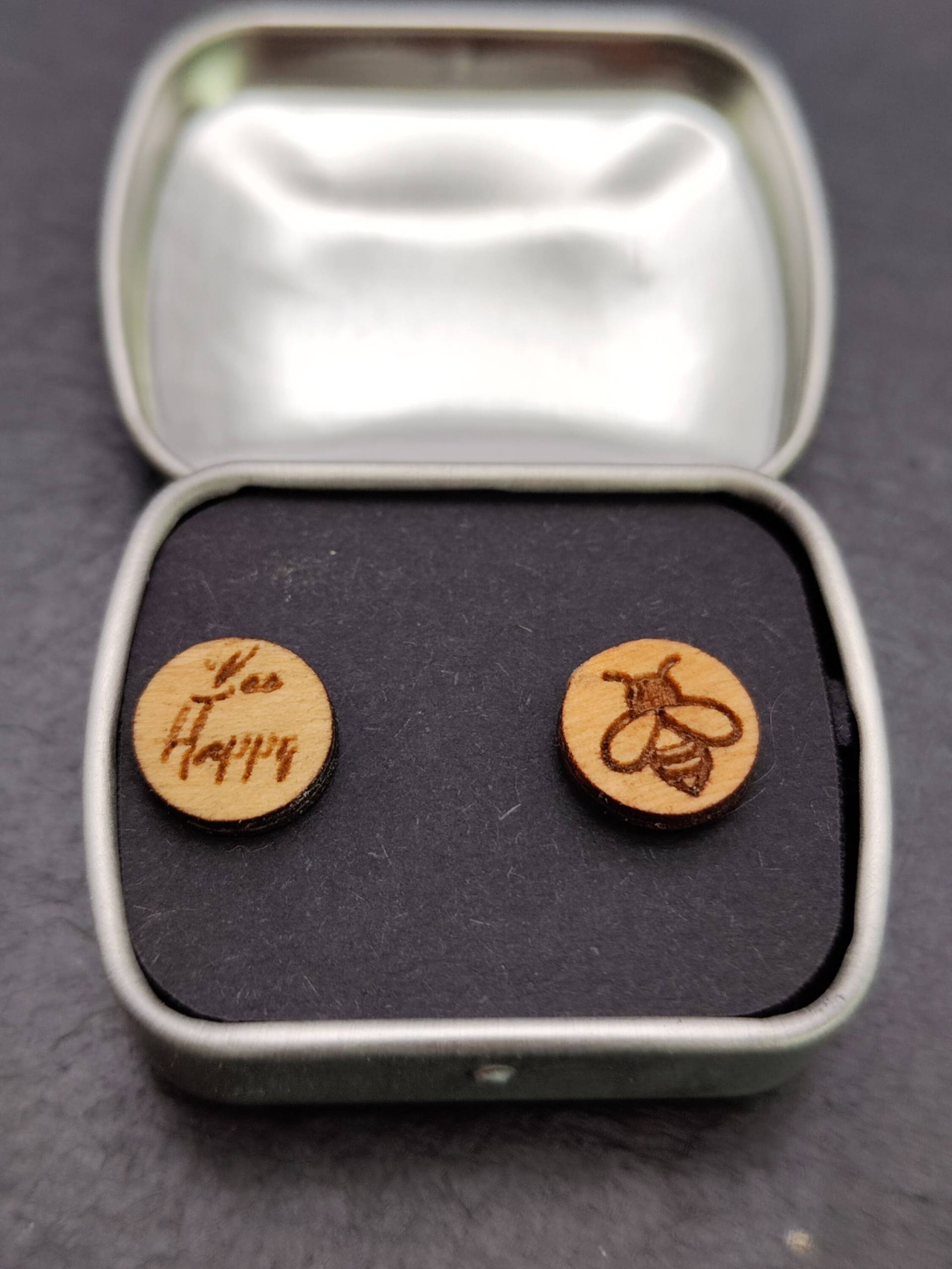 Ohrstecker "Bee Happy" Aus Olivenholz | Holzohrringe Ohrstecker "Bee Happy" Aus Olivenholz | Holzohrringe von handmadebyBest