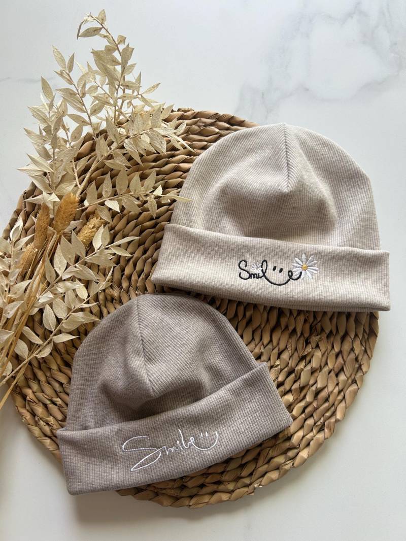 Personalisierte Hipster Beanie Für Herbst/ Winter | Bestickt Mütze Kinder Und Erwachsene Junge Mädchen Smile von handmadebydzesy