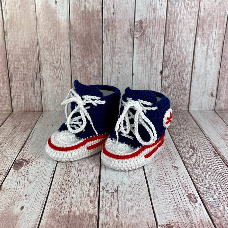 Babyschuhe, Turnschuhe, Sneaker, Gehäkelt, Gestrickt, Babyturnschuhe, Babysocken 9 cm, Dunkelblau, Fussballschuhe Baby von handmadebyhe84