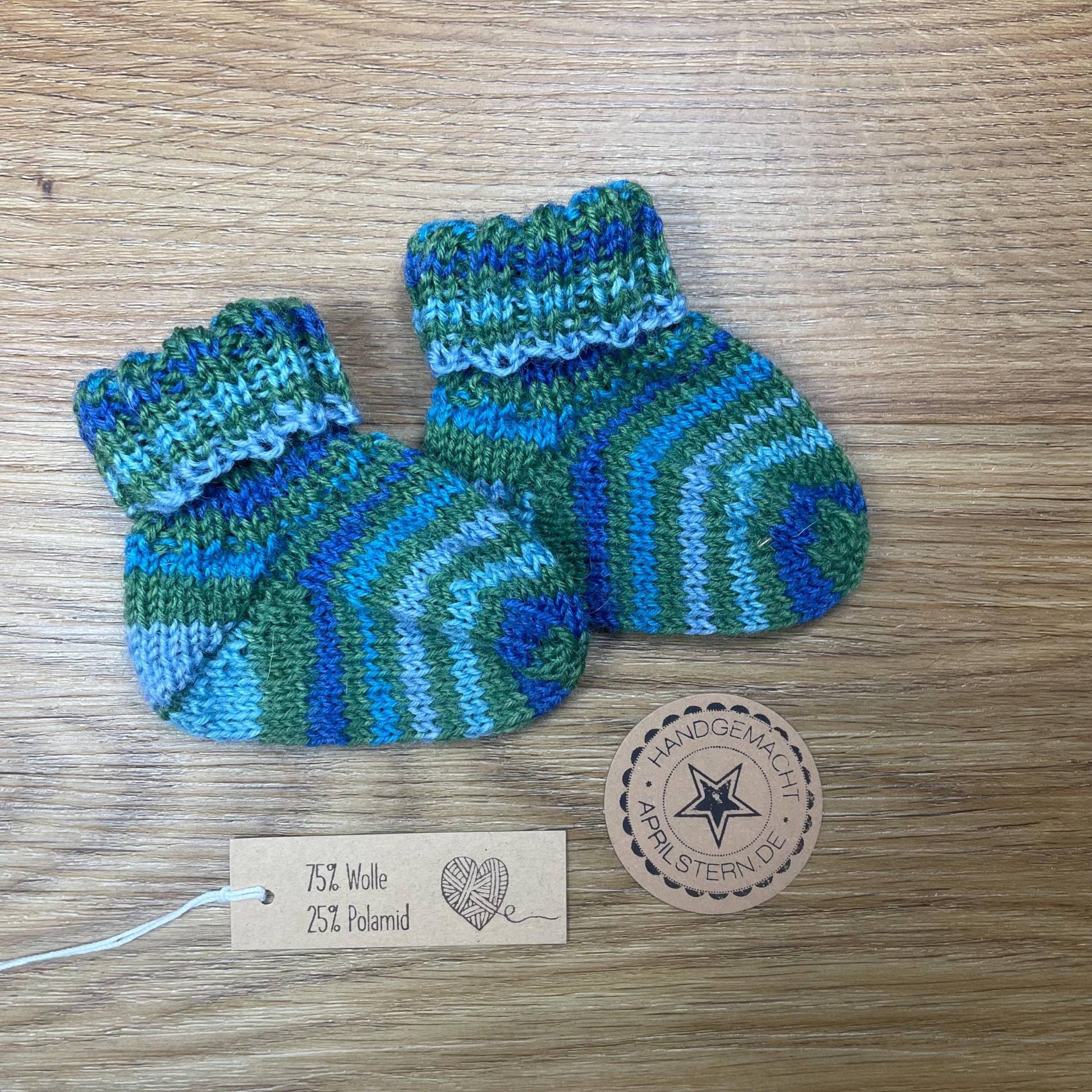 Babysocken Gestrickt 15 - 17 Babysöckchen Aus Wolle Erstlingssocken Geschenk Geburt Baby Ringelsocken von handmadebyhe84