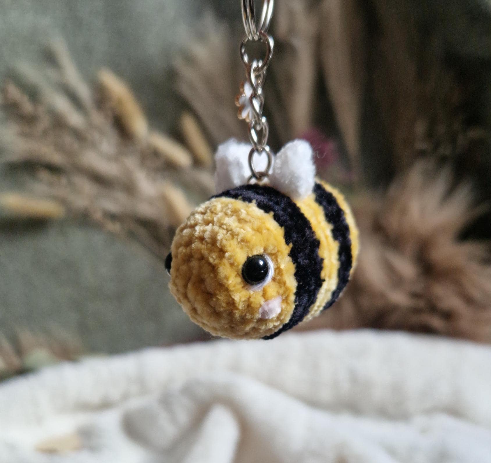 Hummel Schlüsselanhänger Hummel Schlüsselanhänger von handmadebyreeni