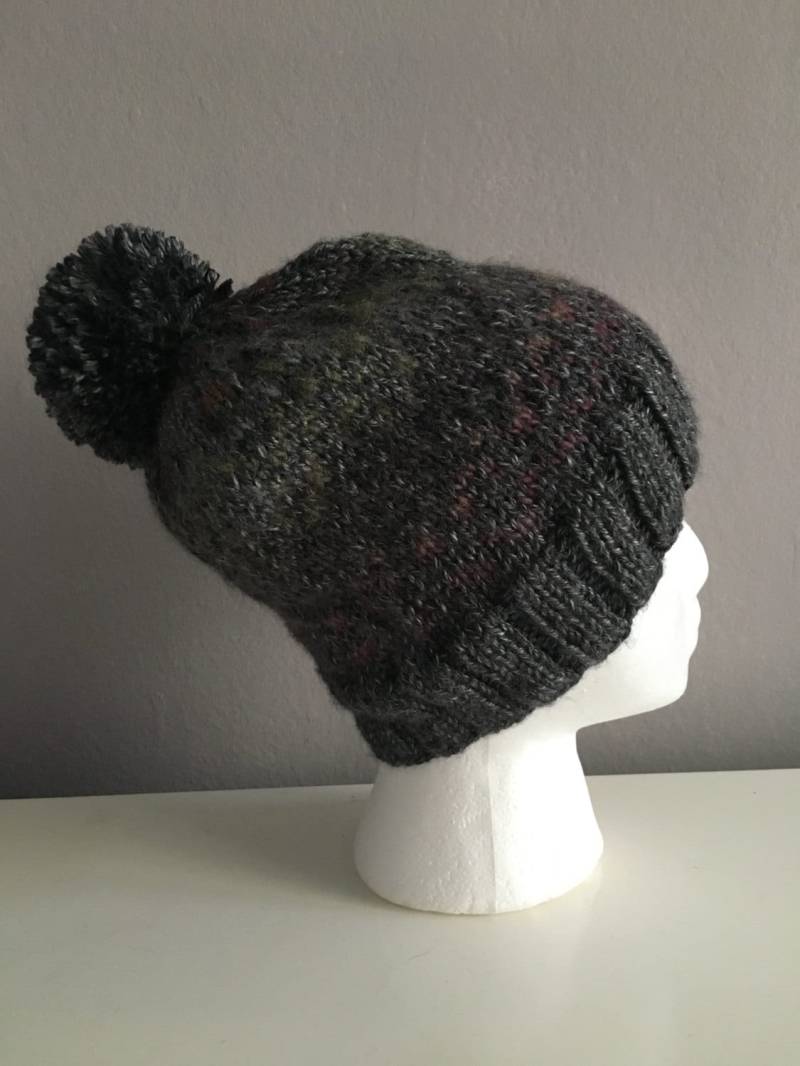 Graue Und Ombre Strickmütze von handmadebysarajean