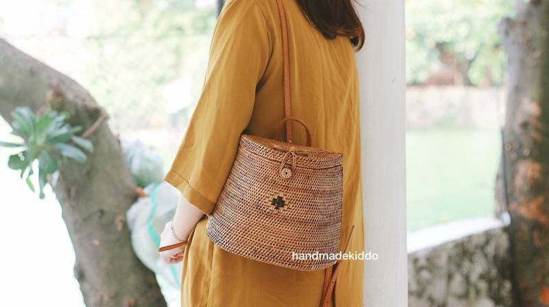 Sale Bali Rattan Rucksack, Ata Gras Crossbody Strohtasche, Boho Tasche, Sommer & Herbst Gewebte Frauen Geschenkideen von handmadekiddo