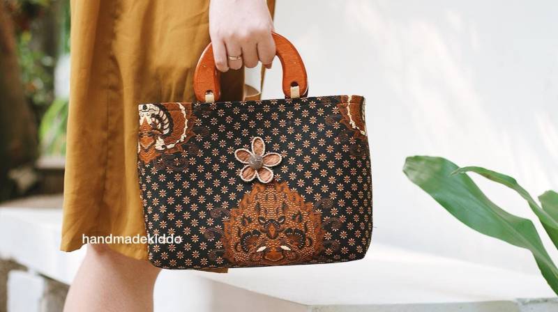 Sale Batik Holz Henkel Handtasche, Strohtasche, Rattan Tasche, Boho Sommer & Herbst Gewebte Frauen Geschenkideen von handmadekiddo