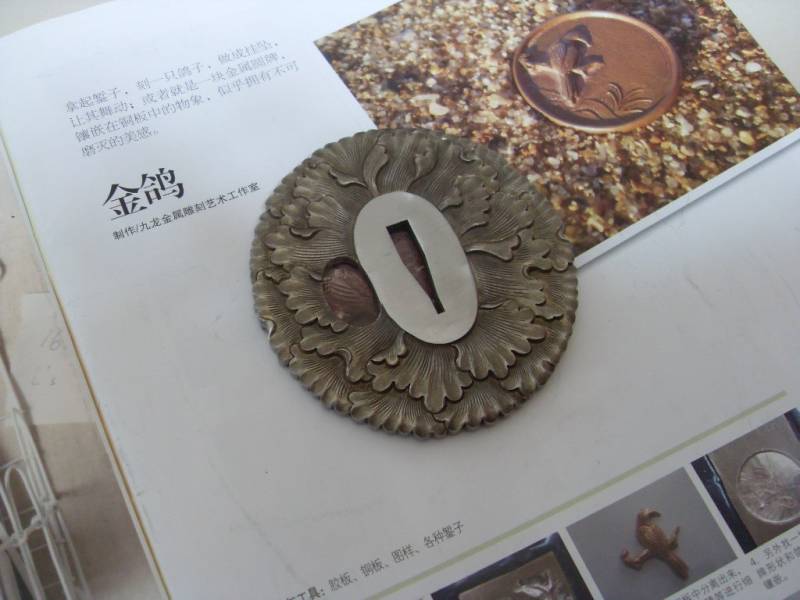 Meißel, Gravur, Chasing Repousse Werke, Werkzeuge, Texturierung Metall Handwerk, Künstler Schmied, Rüstung, Kupferschmied, Silberschmied, Juwelier Meißel, Gravur, Chasing Repousse Werke, Werkzeuge, Texturierung Metall Handwerk, Künstler Schmied, Rüstung, Kupferschmied, Silberschmied, Juwelier von handmademetalworks