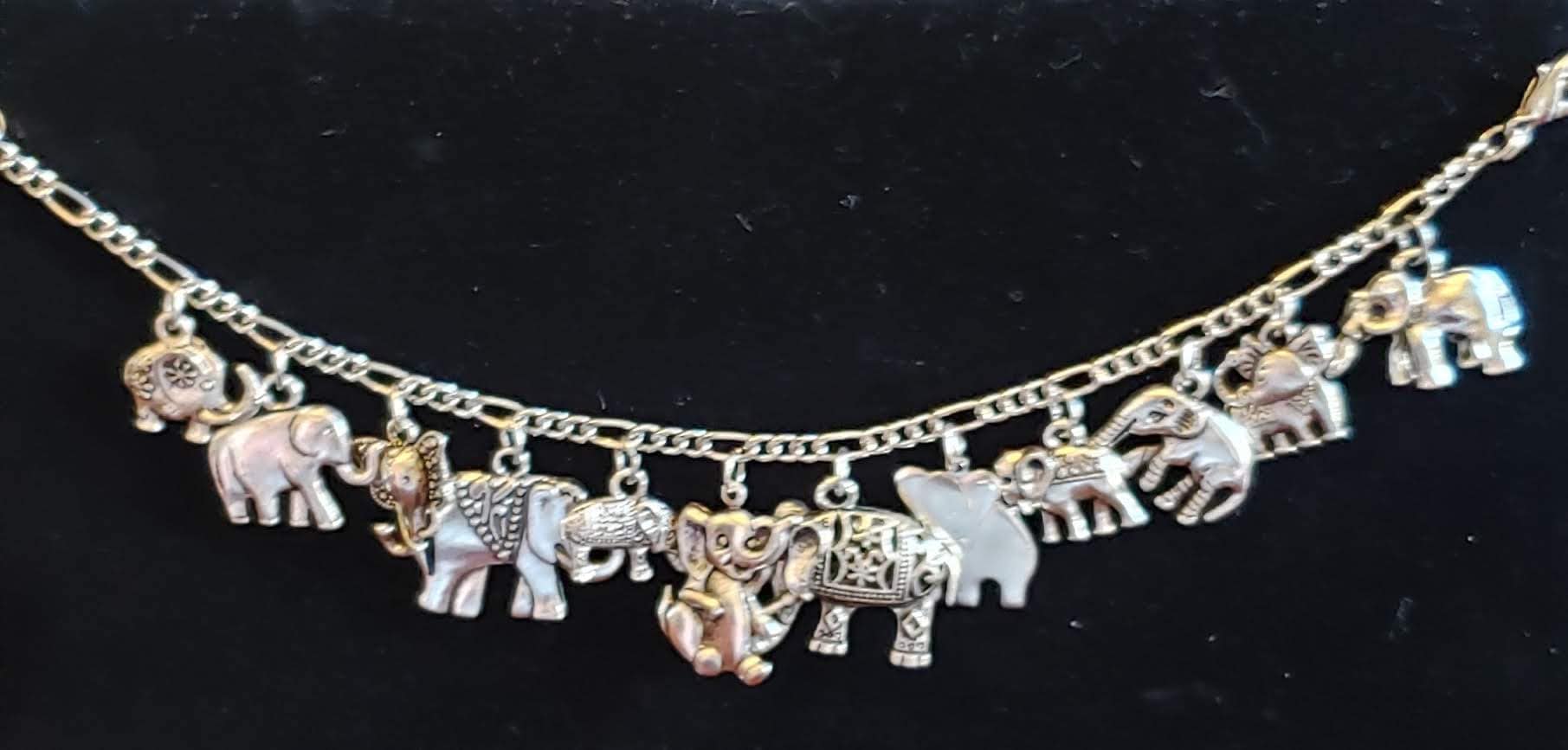 Dickhäuter/Elefant Armband Handmade Vintage Victorian Recycled Mode Und Kostüm Schmuck Silberfarbe W 12 Charme. 35 Erhalten Kostenloser Versand Dickhäuter/Elefant Armband Handmade Vintage Victorian Recycled Mode Und Kostüm Schmuck Silberfarbe W 12 Charme. 35 Erhalten Kostenloser Versand von handsoftimebyjudith