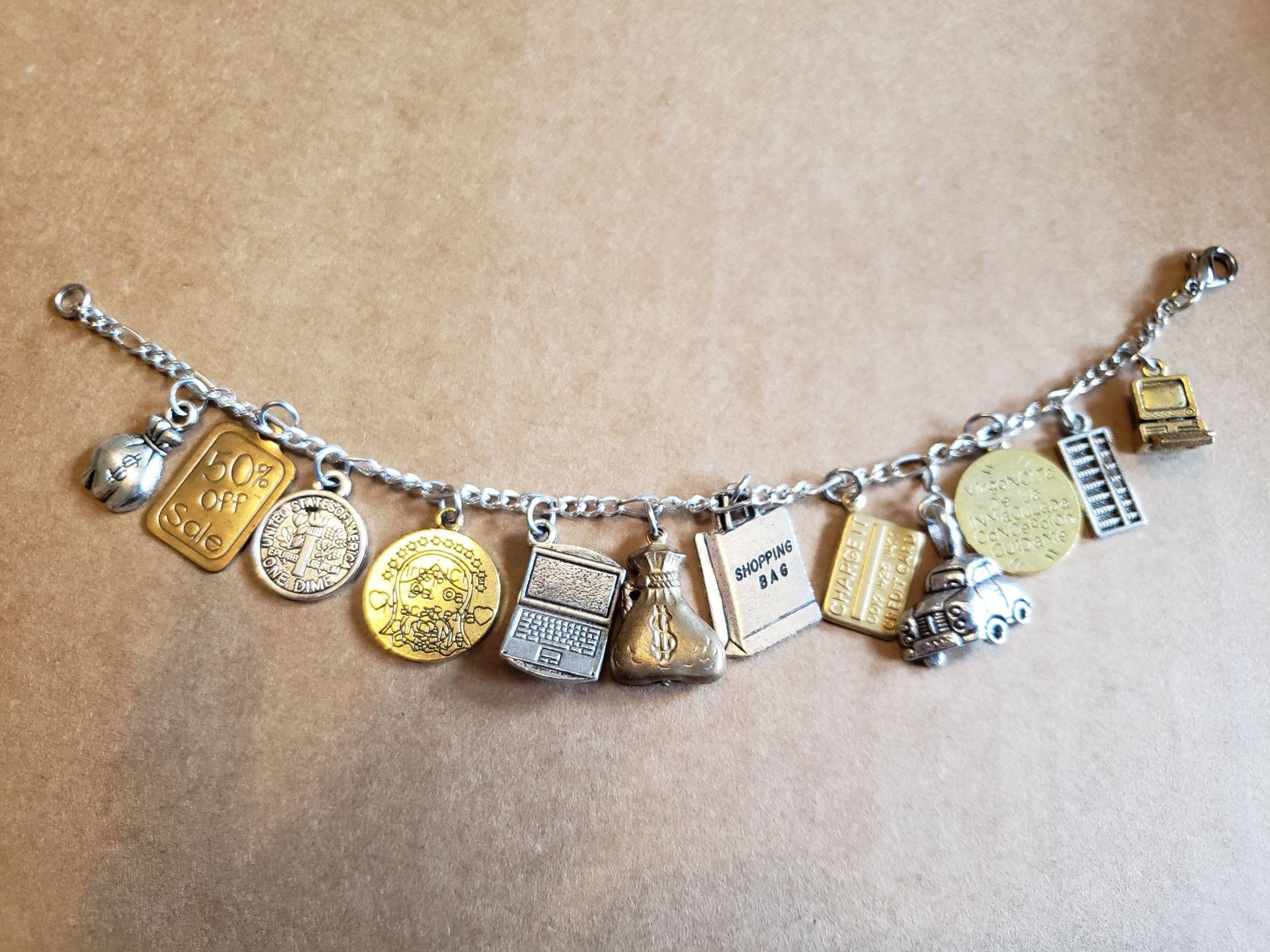 Shopping Charme Armband Handmade Vintage Recycled Victorian Mode Und Kostüm Schmuck Mit 12 Verschiedenen Reizen Verbringen 35 Erhalten Kostenlosen Shopping Charme Armband Handmade Vintage Recycled Victorian Mode Und Kostüm Schmuck Mit 12 Verschiedenen Reizen Verbringen 35 Erhalten Kostenlosen von handsoftimebyjudith