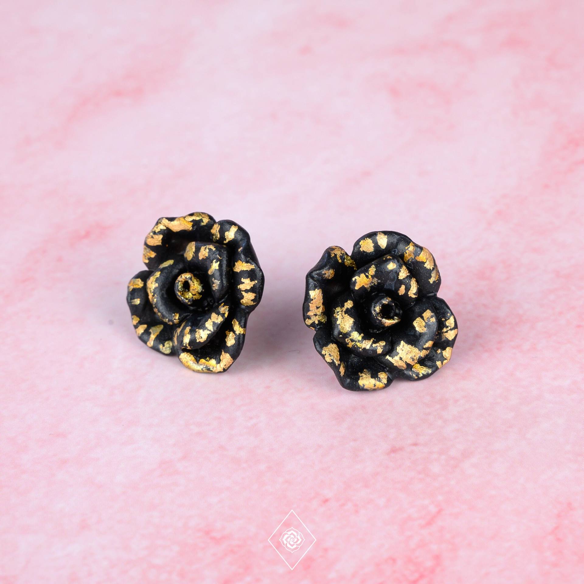 Schwarzgoldene Rosen - Ohrstecker Von Handvollendet Schwarzgoldene Rosen - Ohrstecker Von Handvollendet von handvollendet
