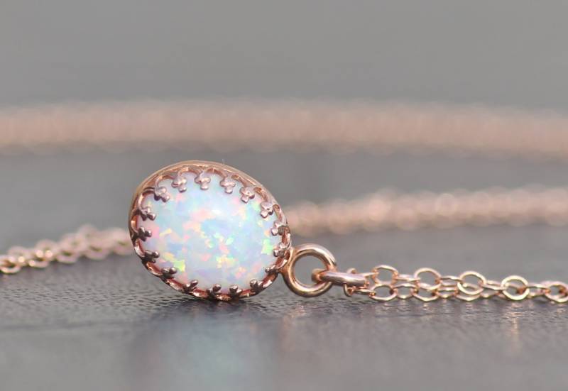 Neue Rose Gold White Opal Anhänger Halskette, Zierliche Kleine Labor Erstellt Gefüllt, Schichtung, Geschenk Für Sie, Oktober Geburtsstein von hangingbyathread1