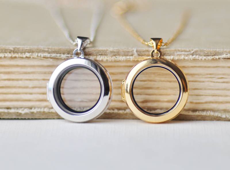 Solid Sterling Silber Oder Gold Vermeil Runde Medaillon, Doppelseitig Klarglas Bubble Andenken, Erbstück, Große Geschenk Solid Sterling Silber Oder Gold Vermeil Runde Medaillon, Doppelseitig Klarglas Bubble Andenken, Erbstück, Große Geschenk von hangingbyathread1
