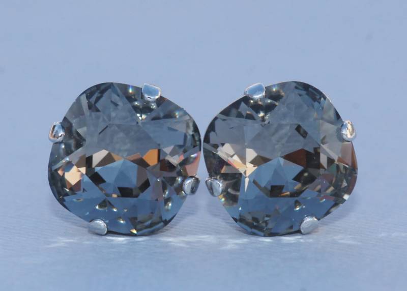 Swarovski Black Diamond Kissen Strass Ohrringe, Kristall Ohrstecker, Rauch Grau Silber Brautjungfer, Hochzeiten, 12 Mm Pfosten von hangingbyathread1