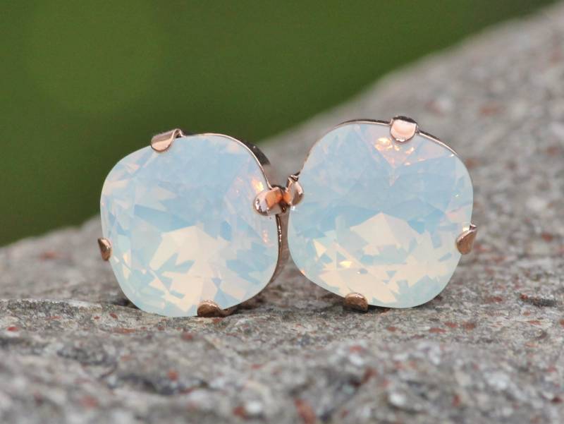 Swarovski White Opal Rose Gold Kissen Ohrstecker, Große Strass Hochzeiten, 12 Mm Geschenk von hangingbyathread1