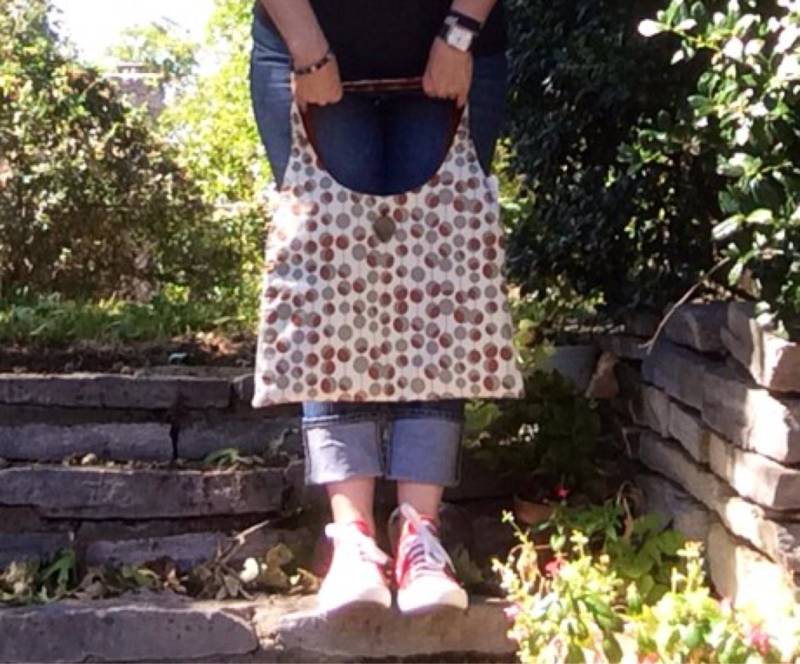 Braun Grau Tupfen Tasche Geschenk Gastgeberin von hangingbythreads