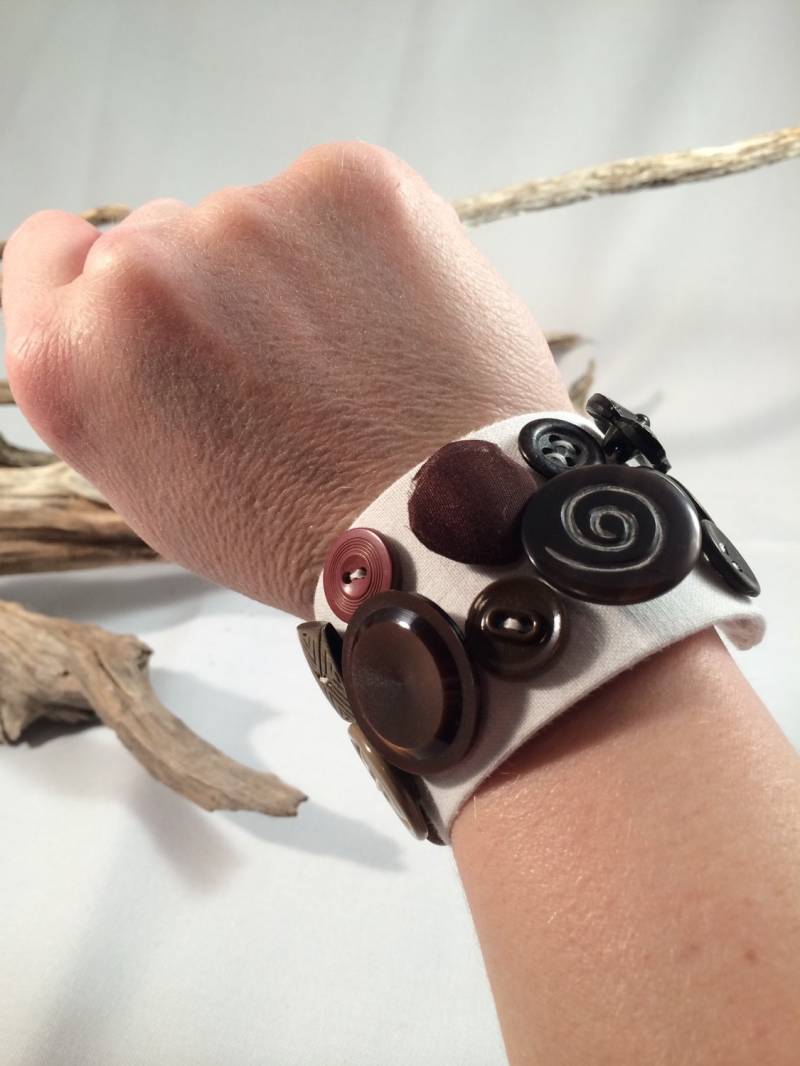 Braun Ombre Vintage Knopf Manschette Armband Herbst Winter Gastgeschenk von hangingbythreads