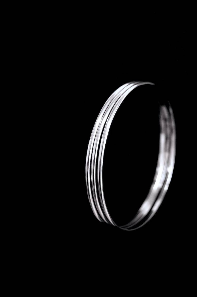 Gehämmerte Silber Armreif Armbänder, 3Er Set, Dünner Armreif, Dünne Armreifen, Sterling Gehämmertes Armband von hannahnaomi