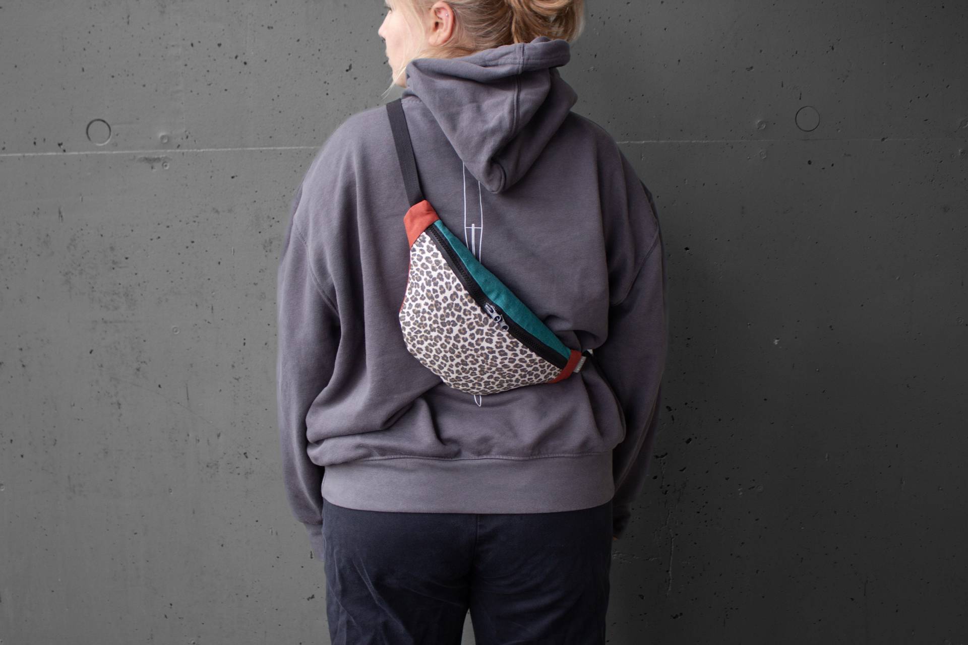 3 Farben Leo Leinen & Canvas Bauchtasche - Hannisch 3 Farben Leo Leinen & Canvas Bauchtasche - Hannisch von hannisch