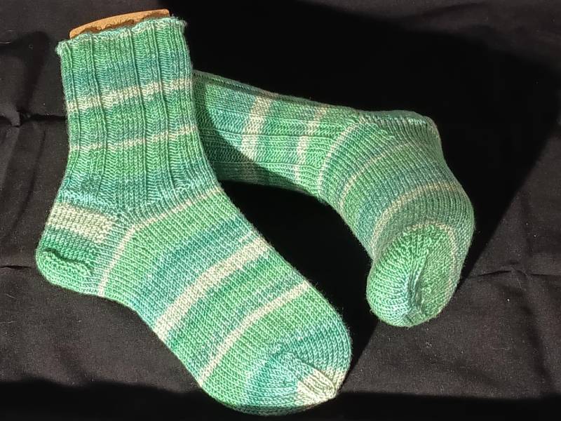 Socken in Gr. 36/37, Wollallergiker Mit Glitzer Effekt, Handgestrickt, Selbstgestrickte Strümpfe, Für Damen, Herren, Unisex von hantgetat